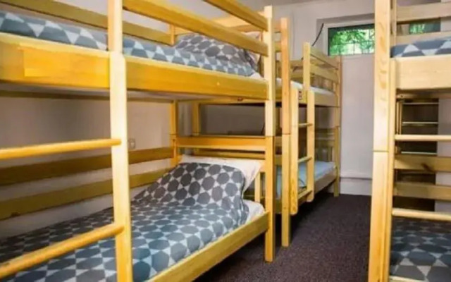Hostel N1 Light