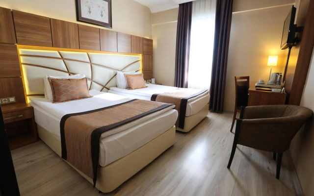 Rumi Hotel