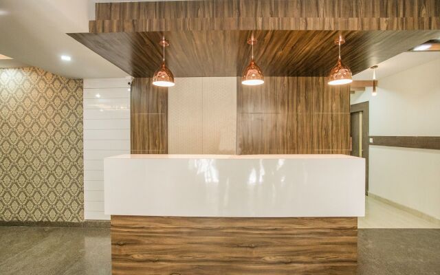 OYO 12544 Varcity Twin Towers