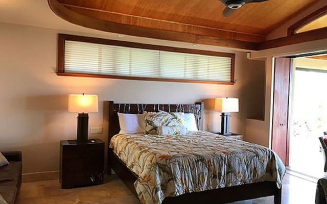 Makapono - Four Bedroom House