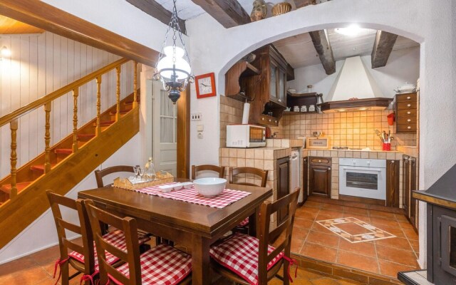 Nice Home in Crikvenica With Wifi and 3 Bedrooms