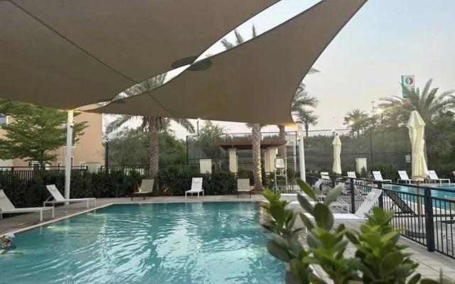 Elegant Stay in Ranches Villa