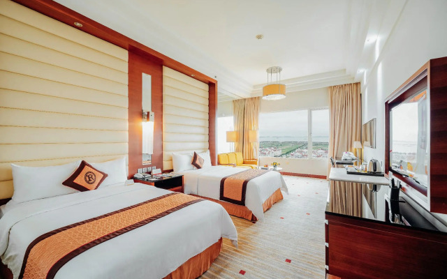 Royal Halong Hotel