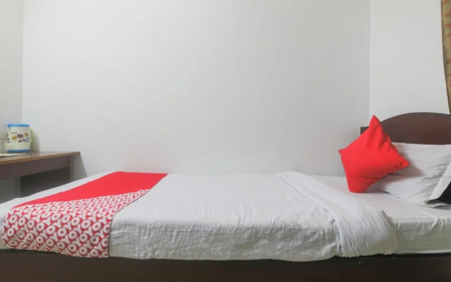 OYO 23304 Hotel Shiva