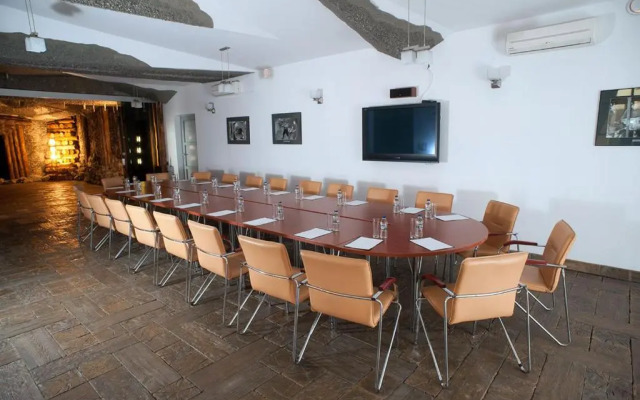Hotel Sutoris