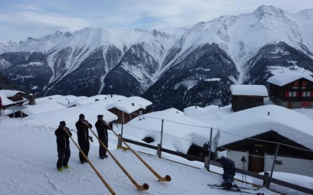 Panorama Hotel & Restaurant