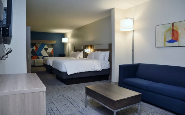 Holiday Inn Express Hotel & Suites Baton Rouge North