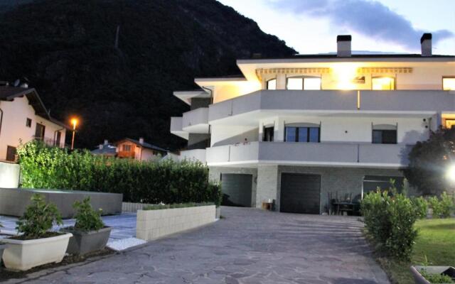 VALCHIAVENNA - B&B - Affittacamere - Guest House - Appartamenti - Case Vacanze - Home Holiday