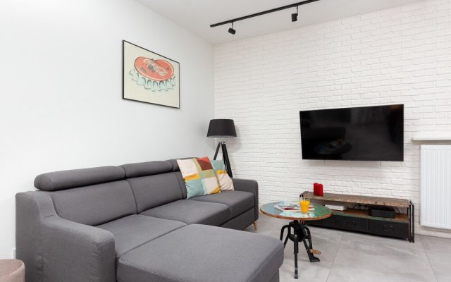 Apartment Grzybowska Warsaw by Renters