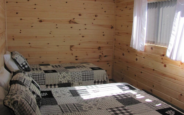 Waterfalls Lodge