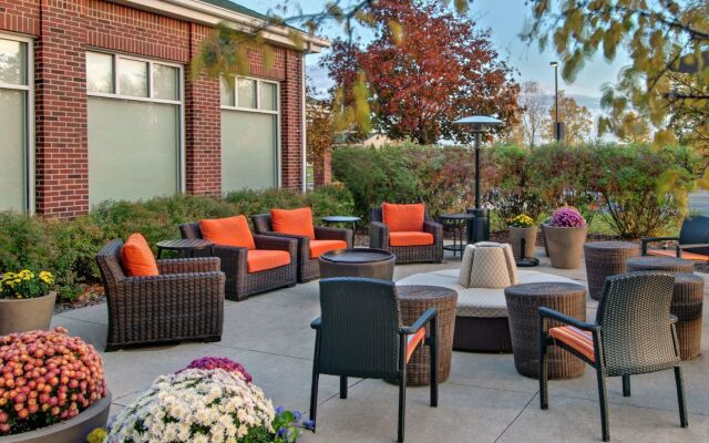 Hilton Garden Inn Detroit Metro Airport