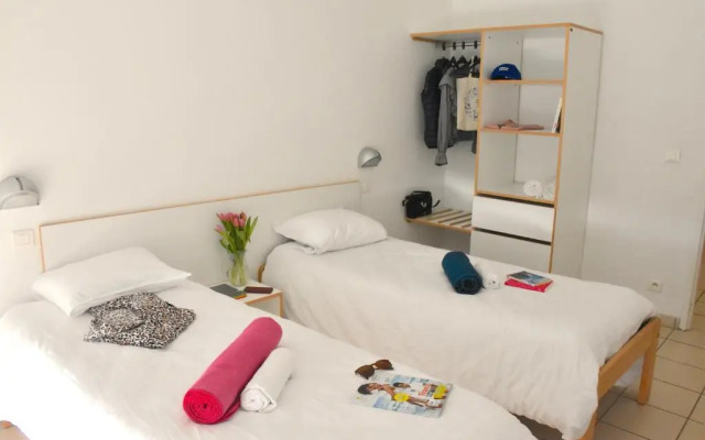 Les Eaux Vives 1 - INH 31440