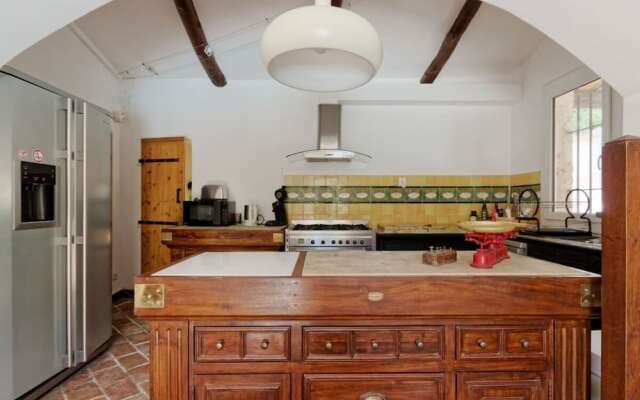 Mas du Moulin de Roquefavour