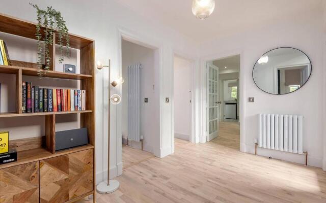 Captivating 4-bed House in Killin