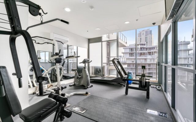 Solaire Apartments