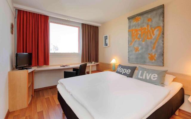 Me and All Hotel Berlin East Side, by Hyatt - NEW OPENING