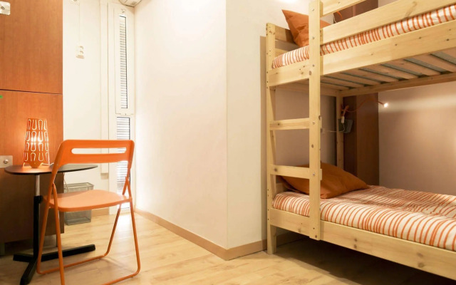 Chinitas Urban Hostel