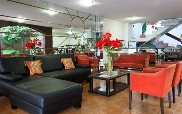 Hotel del Sol