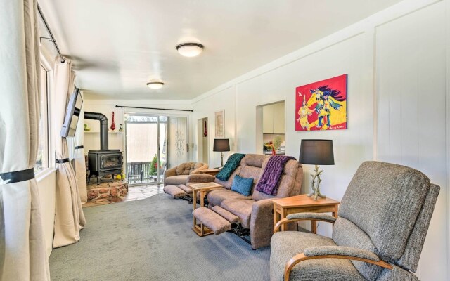 Sedona Stardust Hideaway' w/ Patio & Mtn Views!