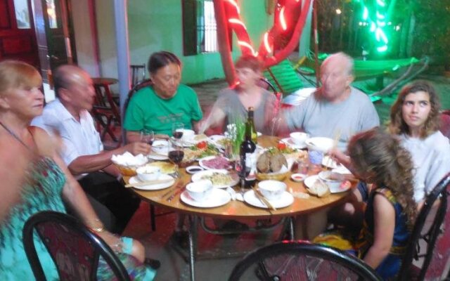 Milk Fruit Homestay