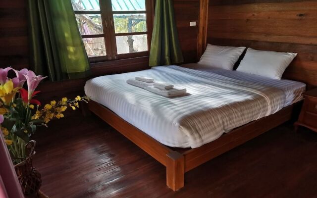 OYO 967 Andathien Pool Villa Aonang