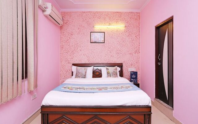 OYO 9558 Hotel Chhavi Holidays