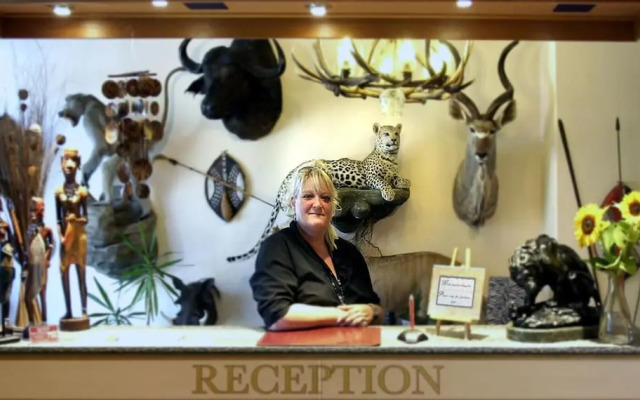 Bavaria Safari Hotel