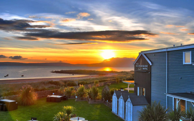The Waterside Hotel