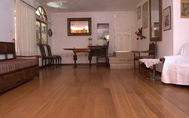 Villa Mirabello Suites