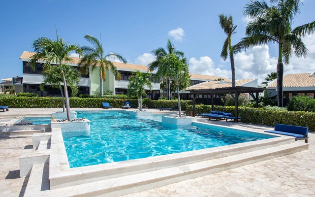 Blue Bay Bungalows - The Garden
