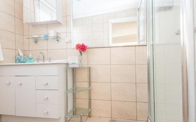 Boathouse Bunbury Bed & Breakfast