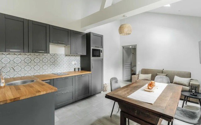 House for 18 People With Cinema Place Morny