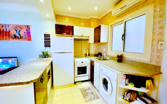 Panda House Sheraton Road