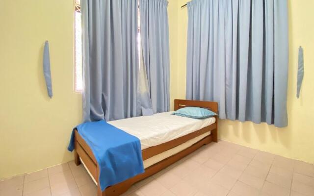 Oyo 90199 Homely&cozy House