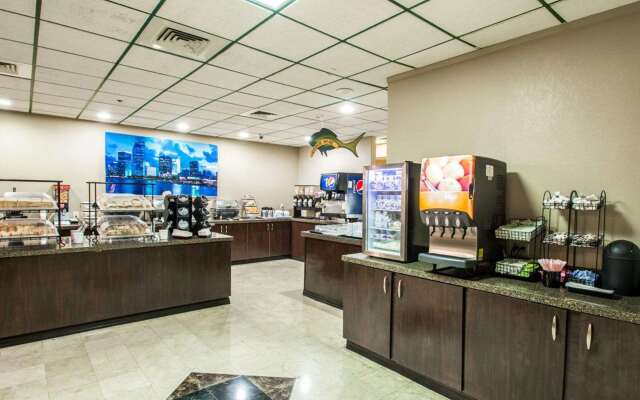 Clarion Inn & Suites Miami International Airport