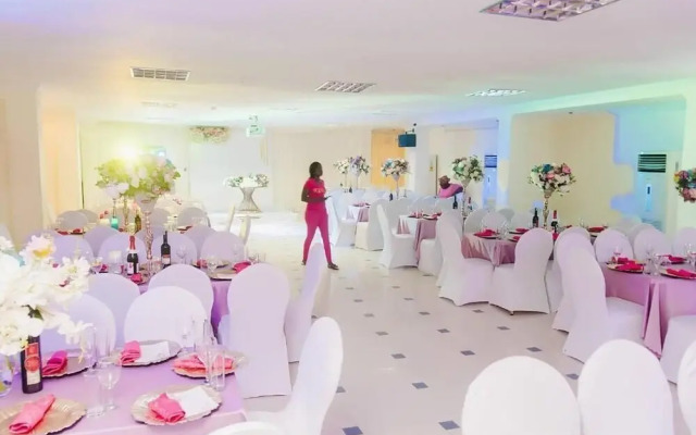 Korkdam Hotel