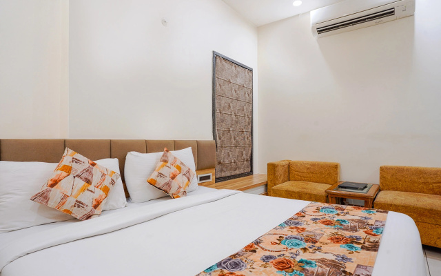 FabHotel Jewel Palace