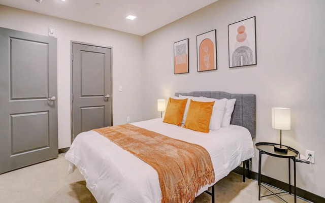 FRONTDESK Tower on Tenth Apts Birmingham