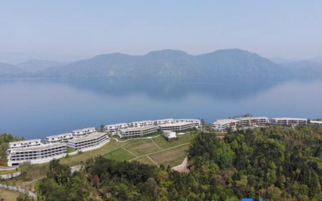 Zaishui Yifang Holiday Hotel