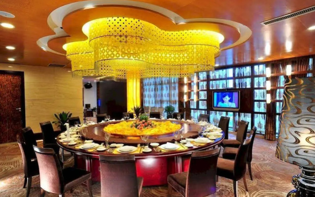 Yulong International Hotel