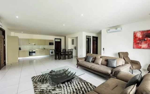 Accra Fine Suites-Henrietta's Residences