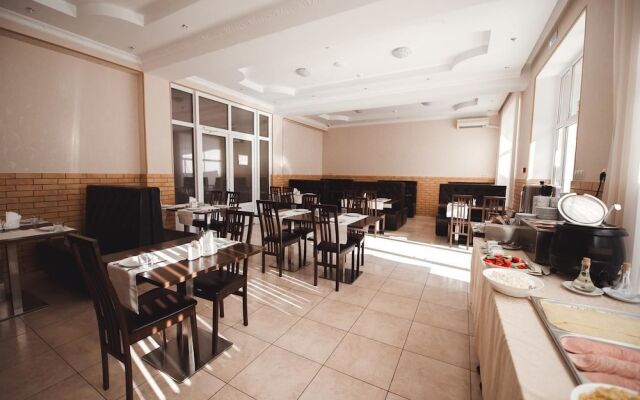 Alie Parusa Hotel