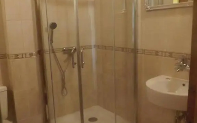 Vetros House