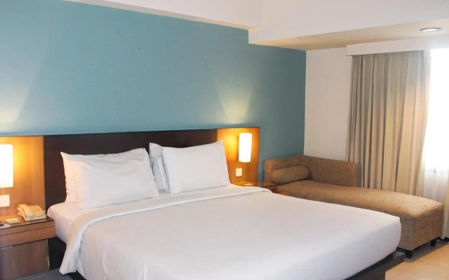 Hotel Santika Pandegiling Surabaya