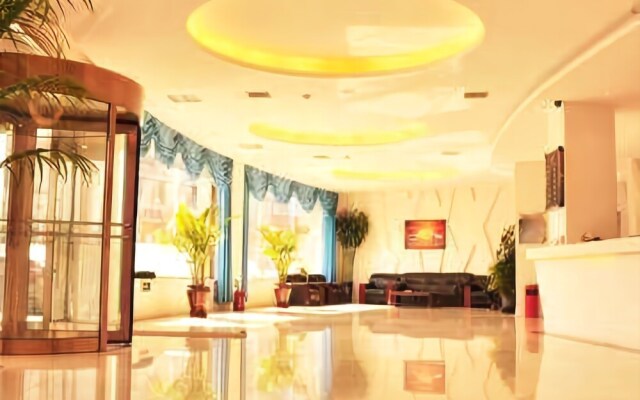Green City Hotel