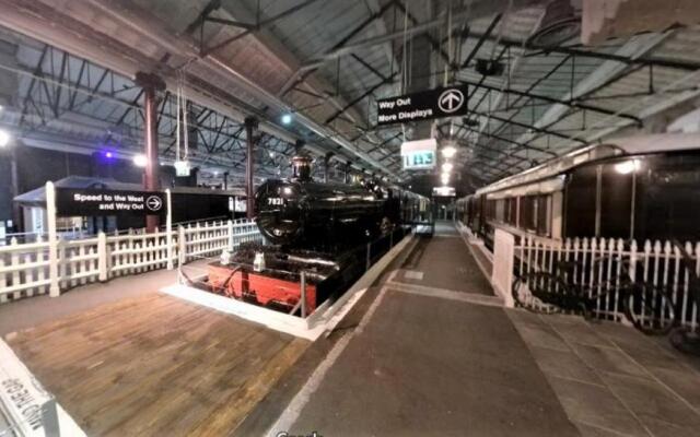 Swindon Home From Home 2 - Entercloud9sa