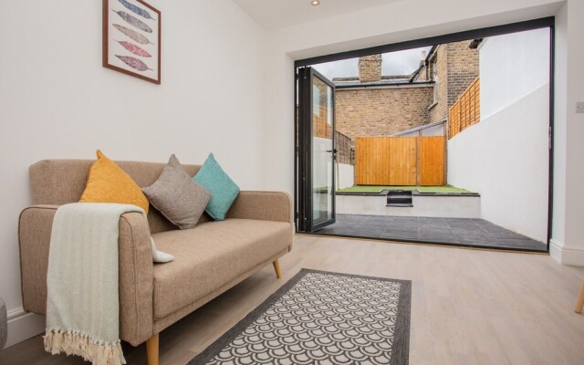 Two Bedroom Flat in London