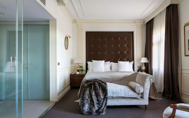 Gran Melia Fenix - The Leading Hotels of the World