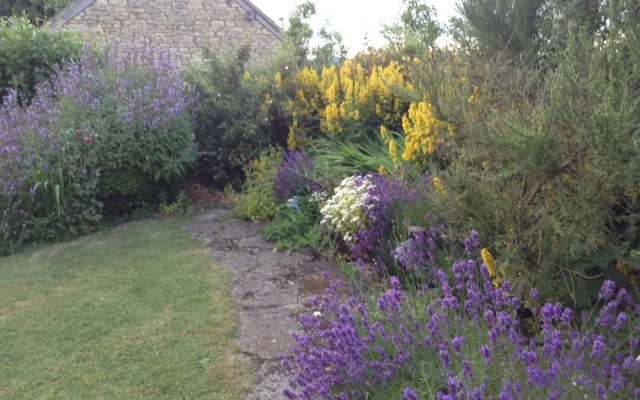 189 April Cottage
