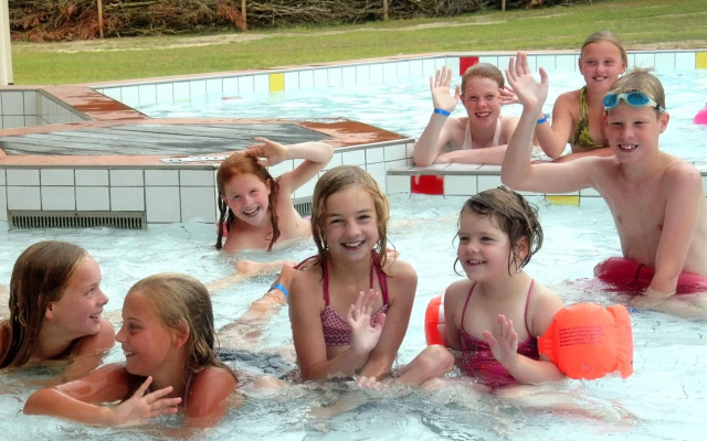 Nice bungalow with dishwasher, close to the forest